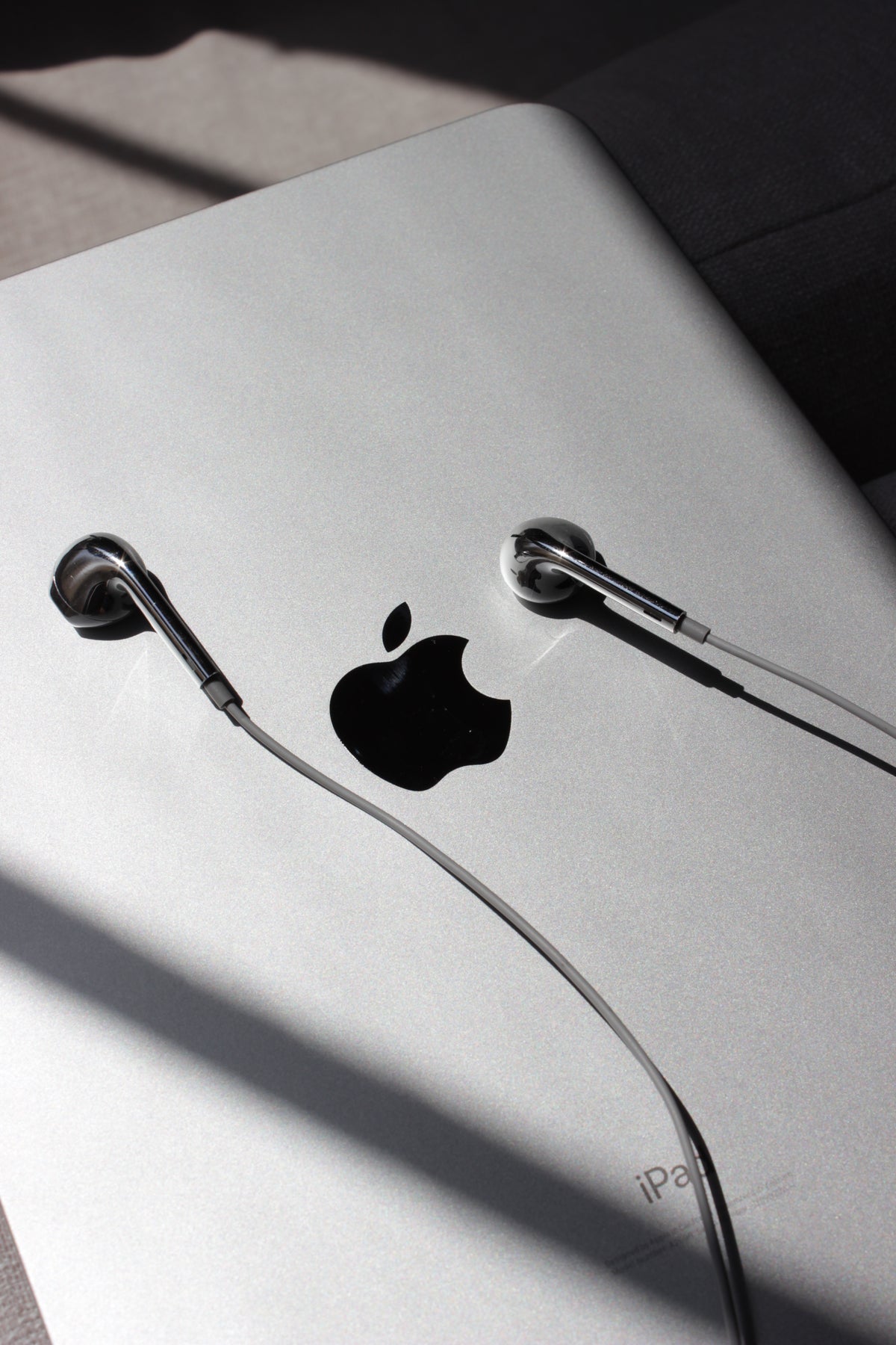 KNTK Chrome Earbuds — Duo (2 Pack)